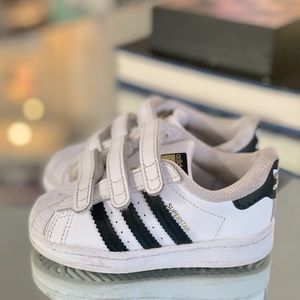 Adidas superstar Infant/Toddler Size 6K